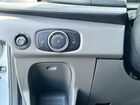 Used 2020 Ford Transit 150 Low Roof RWD image 10