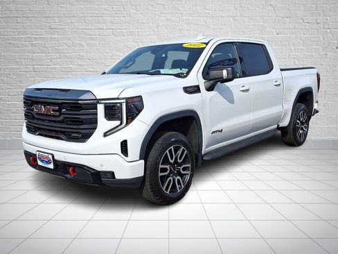 Used 2022 GMC Sierra 1500 AT4 w/ Technology Package AWD/4WD image 1