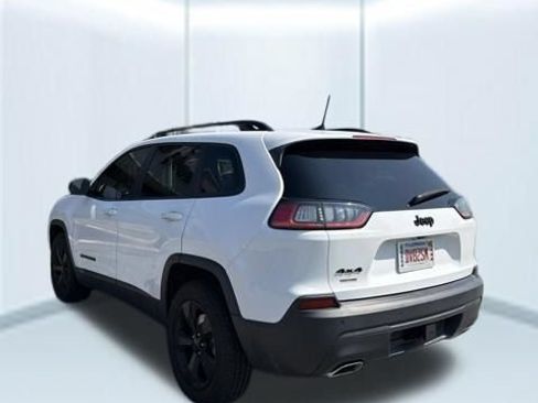 Used 2020 Jeep Cherokee Latitude Plus AWD/4WD image 2