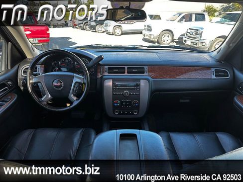 Used 2008 GMC Yukon SLT w/ SLT Preferred Equipment Group image 7