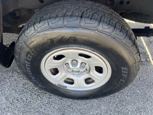 Used 2017 Nissan Frontier S image 33