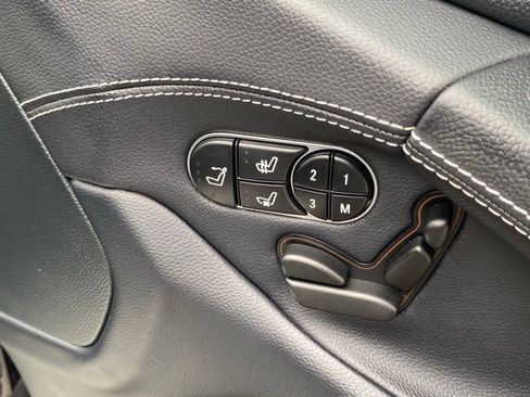 Used 2012 Mercedes-Benz SL 550 SL 550 w/ SL Wheel Pkg image 23