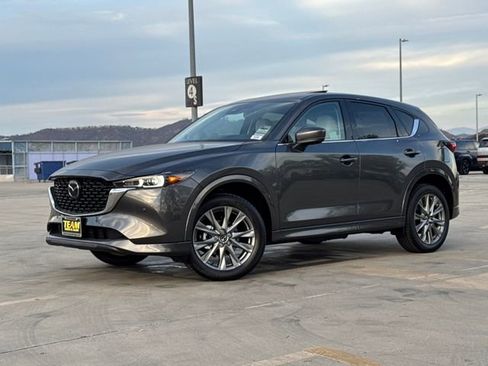 New 2025 MAZDA CX-5 AWD 2.5 S w/ Premium Plus Pkg image 2