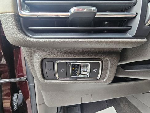 Used 2020 Lincoln Corsair Standard image 22