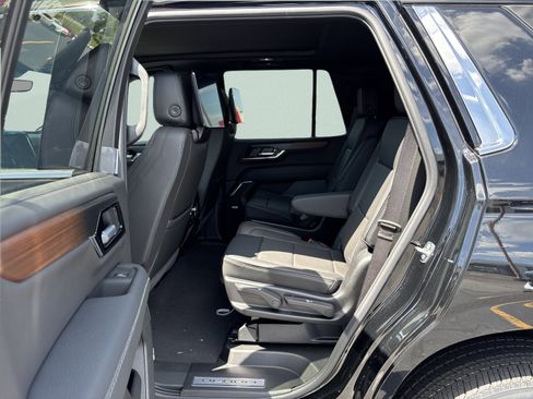 New 2026 GMC Yukon Denali w/ Denali Reserve Package AWD/4WD image 20