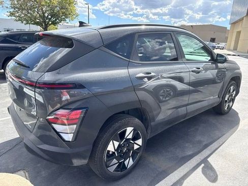 Used 2025 Hyundai Kona SEL AWD/4WD image 3