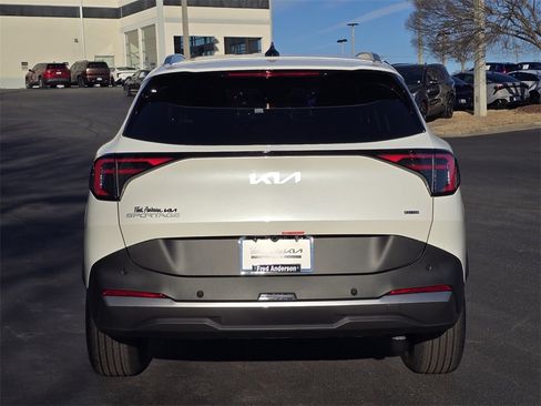 New 2026 Kia Sportage EX image 4
