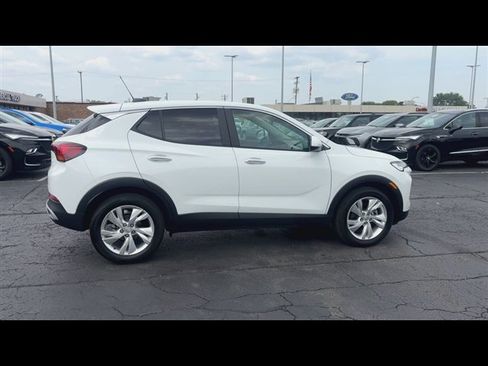 Used 2024 Buick Encore GX Preferred w/ Comfort Package FWD image 9