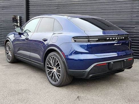 New 2025 Porsche Macan 4 Electric image 3
