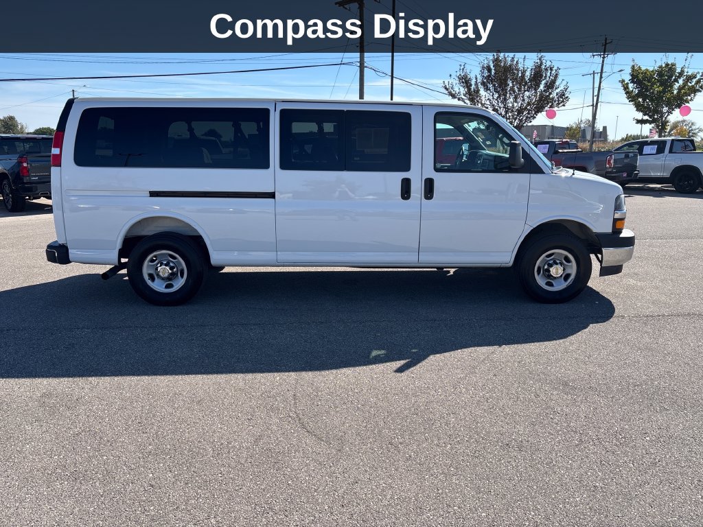 Used 2025 Chevrolet Express 3500 LT w/ LT Preferred Equipment Group RWD image 8