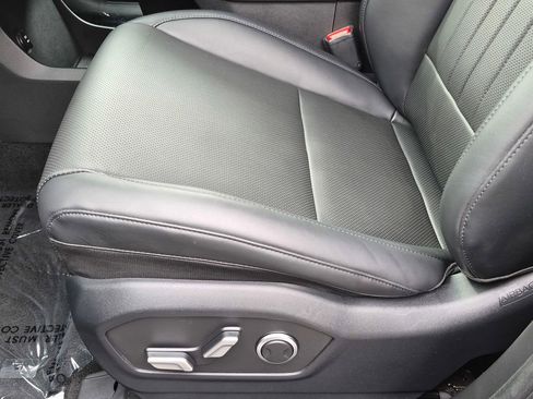 Used 2025 Hyundai Santa Fe SEL image 23