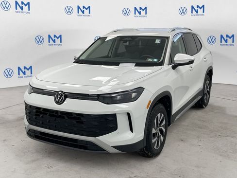 New 2026 Volkswagen Tiguan S image 1