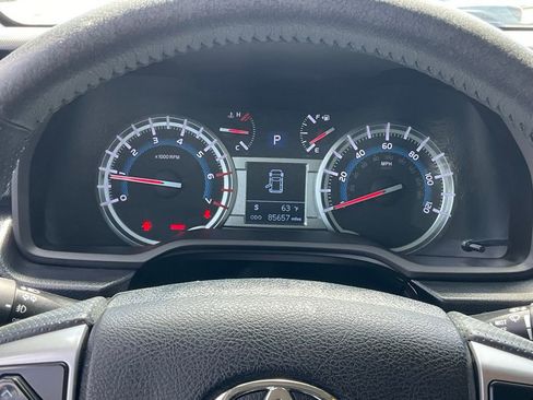 Used 2018 Toyota 4Runner SR5 RWD image 44