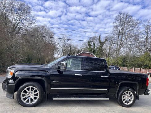 Used 2015 GMC Sierra 1500 Denali w/ Driver Alert Package image 5