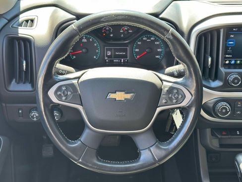 Used 2022 Chevrolet Colorado LT w/ LT Convenience Package AWD/4WD image 14