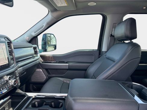 Used 2023 Ford F250 Lariat w/ Lariat Ultimate Package image 27