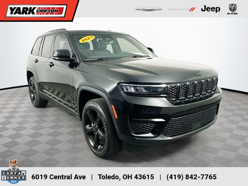 Used 2023 Jeep Grand Cherokee Altitude AWD/4WD 360° Tour