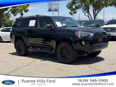 Used 2024 Toyota 4Runner SR5 Premium w/ Moonroof Package AWD/4WD image 1