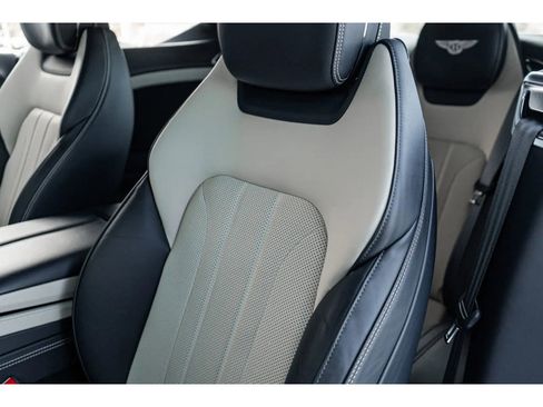 Used 2020 Bentley Continental GT image 30