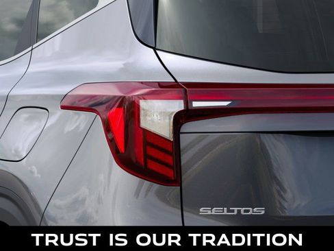 New 2026 Kia Seltos EX image 11