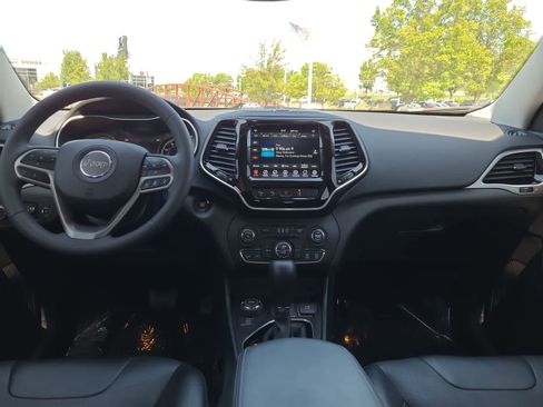 Used 2022 Jeep Cherokee Limited AWD/4WD image 18