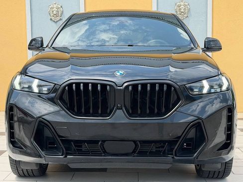 Used 2024 BMW X6 xDrive40i w/ M Sport Professional Package AWD/4WD image 2