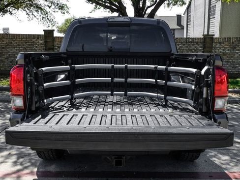 Used 2019 Toyota Tacoma TRD Sport w/ Technology Package image 59