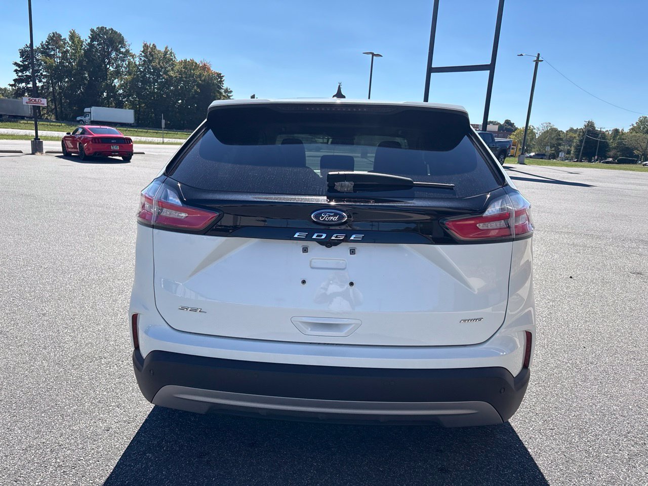 Used 2024 Ford Edge SEL w/ Convenience Package AWD/4WD image 8