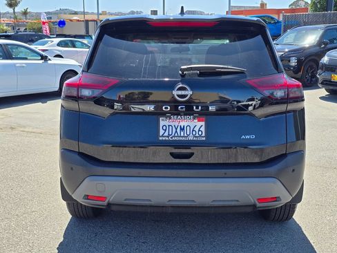 Used 2023 Nissan Rogue S AWD/4WD image 28
