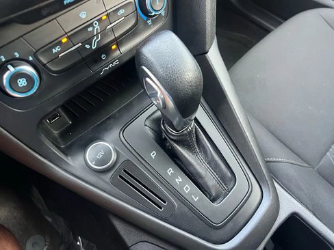 Used 2017 Ford Focus SE image 50