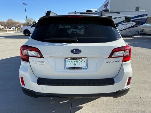 Used 2015 Subaru Outback 2.5i Limited image 4