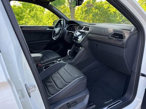Used 2024 Volkswagen Tiguan SEL R-Line AWD/4WD image 36