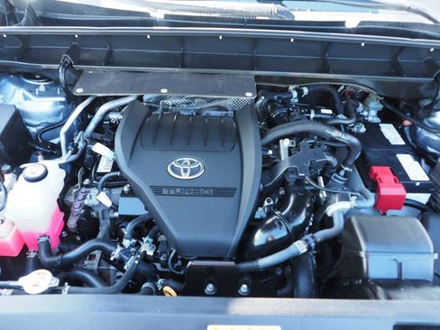 Used 2023 Toyota Highlander Limited AWD/4WD image 11