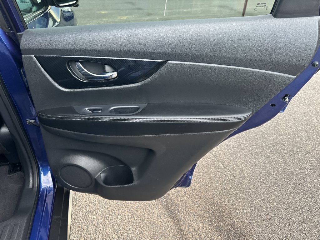 Used 2019 Nissan Rogue SL w/ Premium Package AWD/4WD image 23