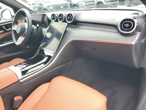Used 2025 Mercedes-Benz C 300 Sedan image 16