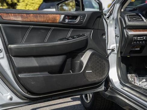 Used 2019 Subaru Outback 2.5i Limited image 33