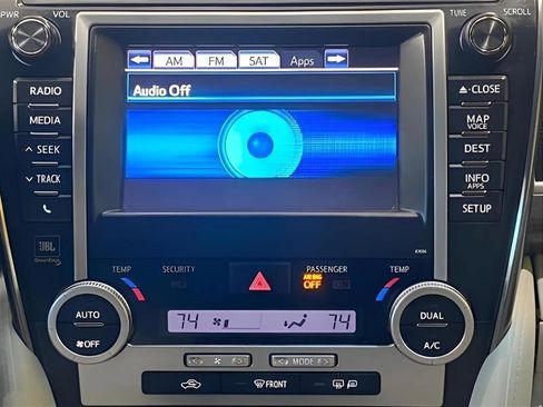 Used 2012 Toyota Camry XLE w/ Leather Pkg image 21