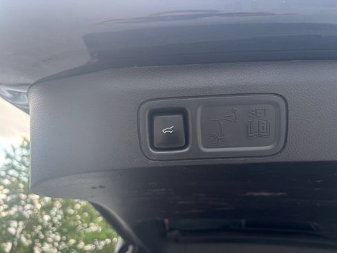 Used 2024 Ford Expedition Limited AWD/4WD image 28