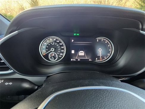 Used 2025 Genesis G70 2.5T w/ Sport Prestige Package image 9