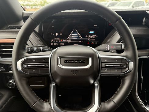 Used 2025 GMC Yukon Denali image 24