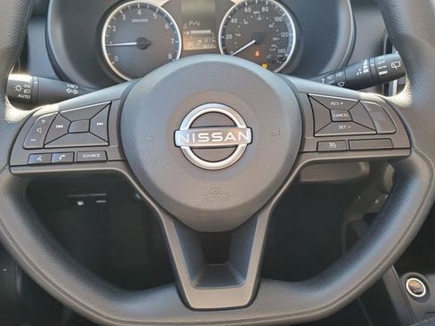 Certified 2025 Nissan Kicks Play S image 18