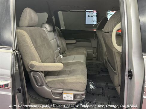 Used 2011 Honda Odyssey EX image 8