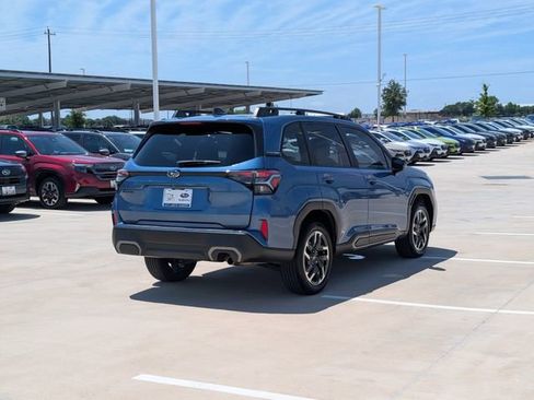 Used 2025 Subaru Forester Limited w/ Popular Package #2 AWD/4WD image 5