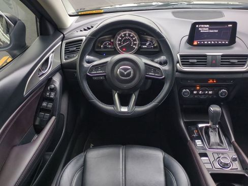 Used 2017 MAZDA MAZDA3 Touring image 15