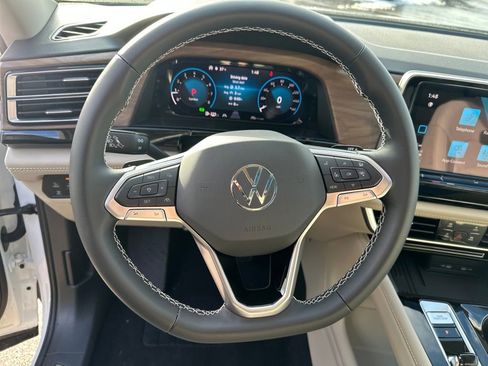 New 2026 Volkswagen Atlas SE image 11