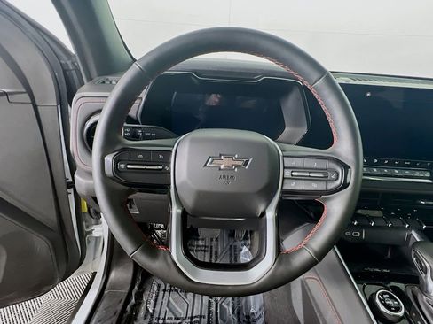 Certified 2025 Chevrolet Colorado Z71 w/ Technology Package image 10