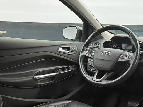 Used 2017 Ford Escape Titanium AWD/4WD image 17