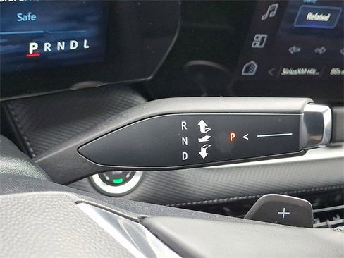 Certified 2025 Chevrolet Equinox LT w/ Convenience Package II image 14