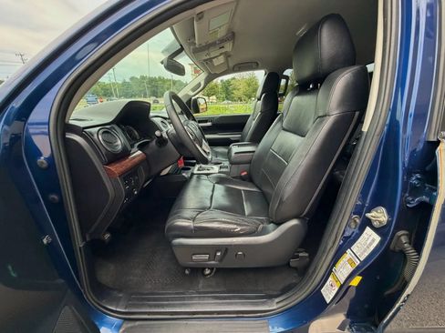 Used 2015 Toyota Tundra Limited w/ Limited Premium Package AWD/4WD image 26