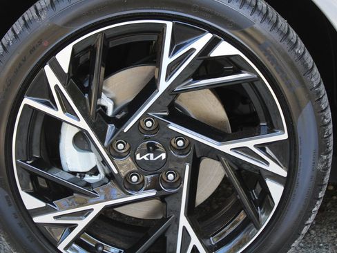 New 2026 Kia K5 GT-Line image 17